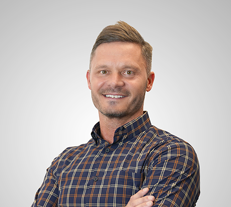 Dustin Keefer headshot